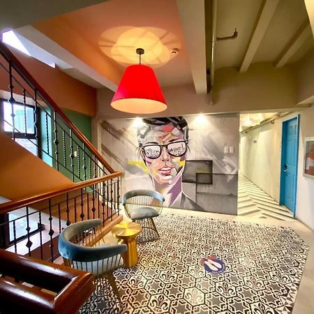 公民酒店 曼达卢永 外观 照片